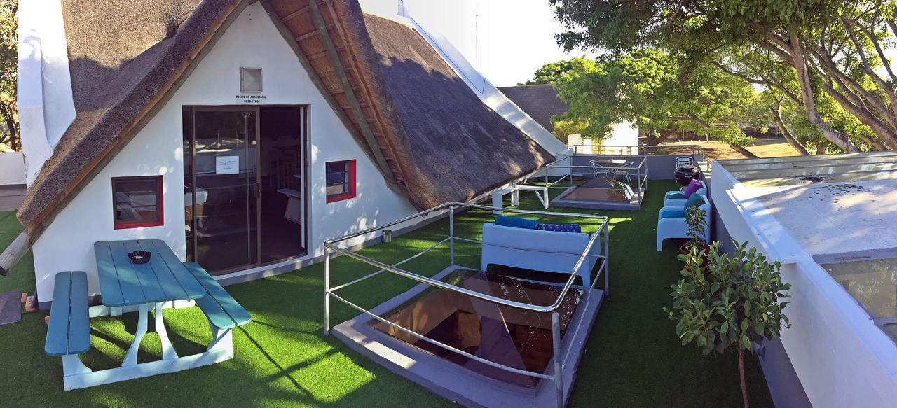 Хостел St Francis Bay Backpackers Экстерьер фото