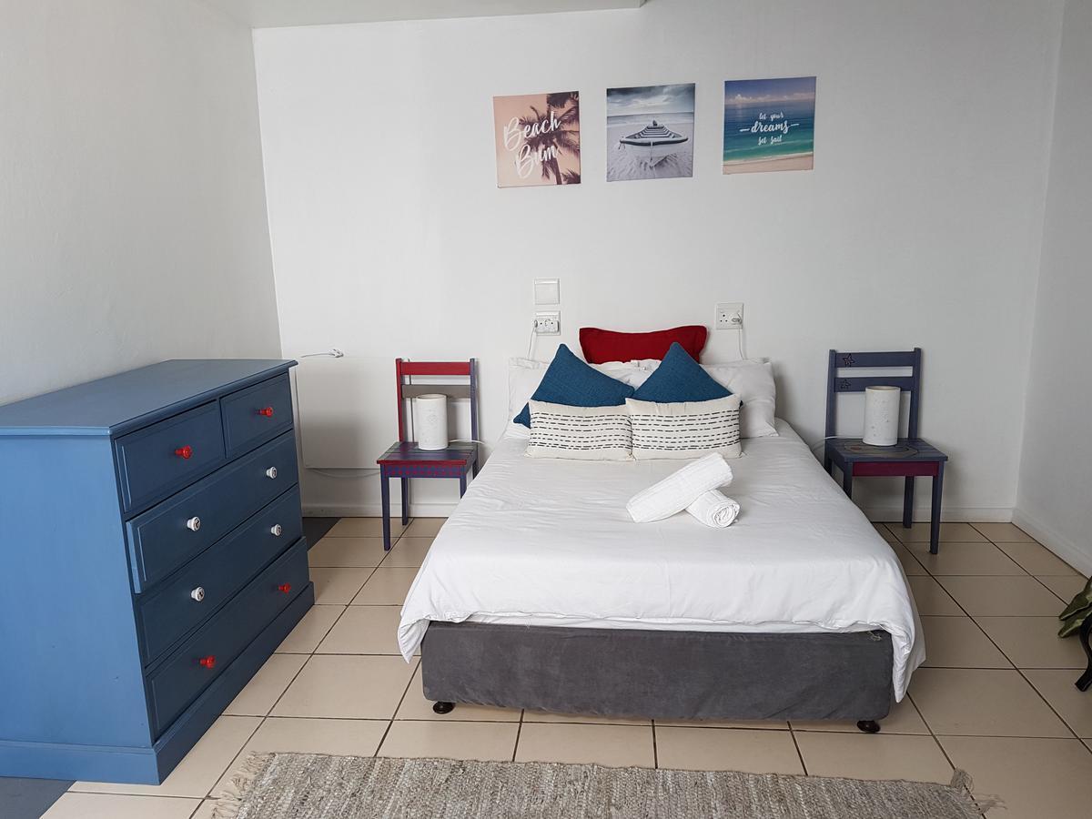 Хостел St Francis Bay Backpackers Экстерьер фото