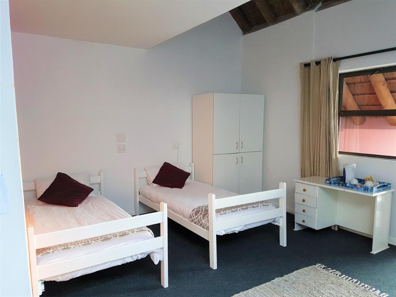 Хостел St Francis Bay Backpackers Экстерьер фото