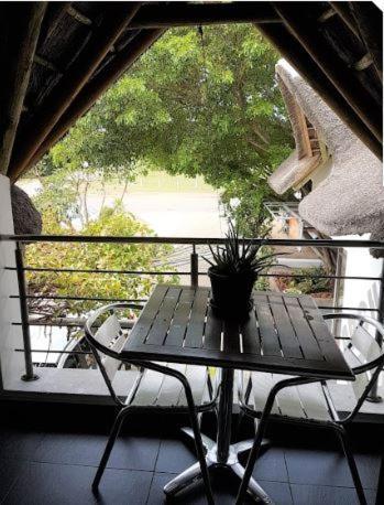 Хостел St Francis Bay Backpackers Экстерьер фото
