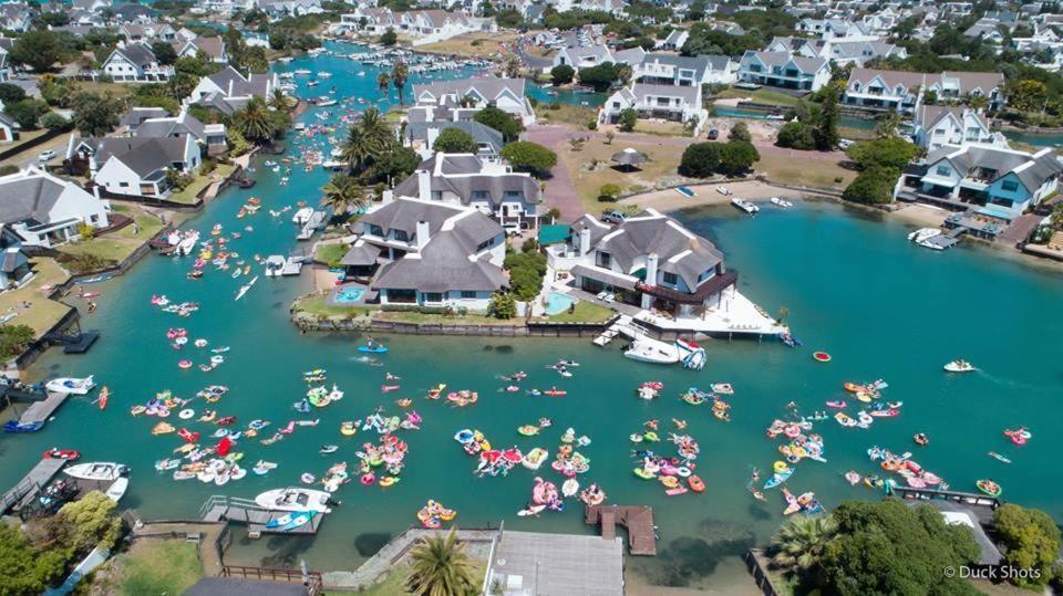 Хостел St Francis Bay Backpackers Экстерьер фото